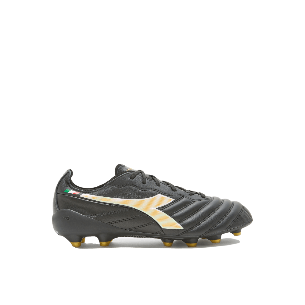 Diadora deals soccer cleats