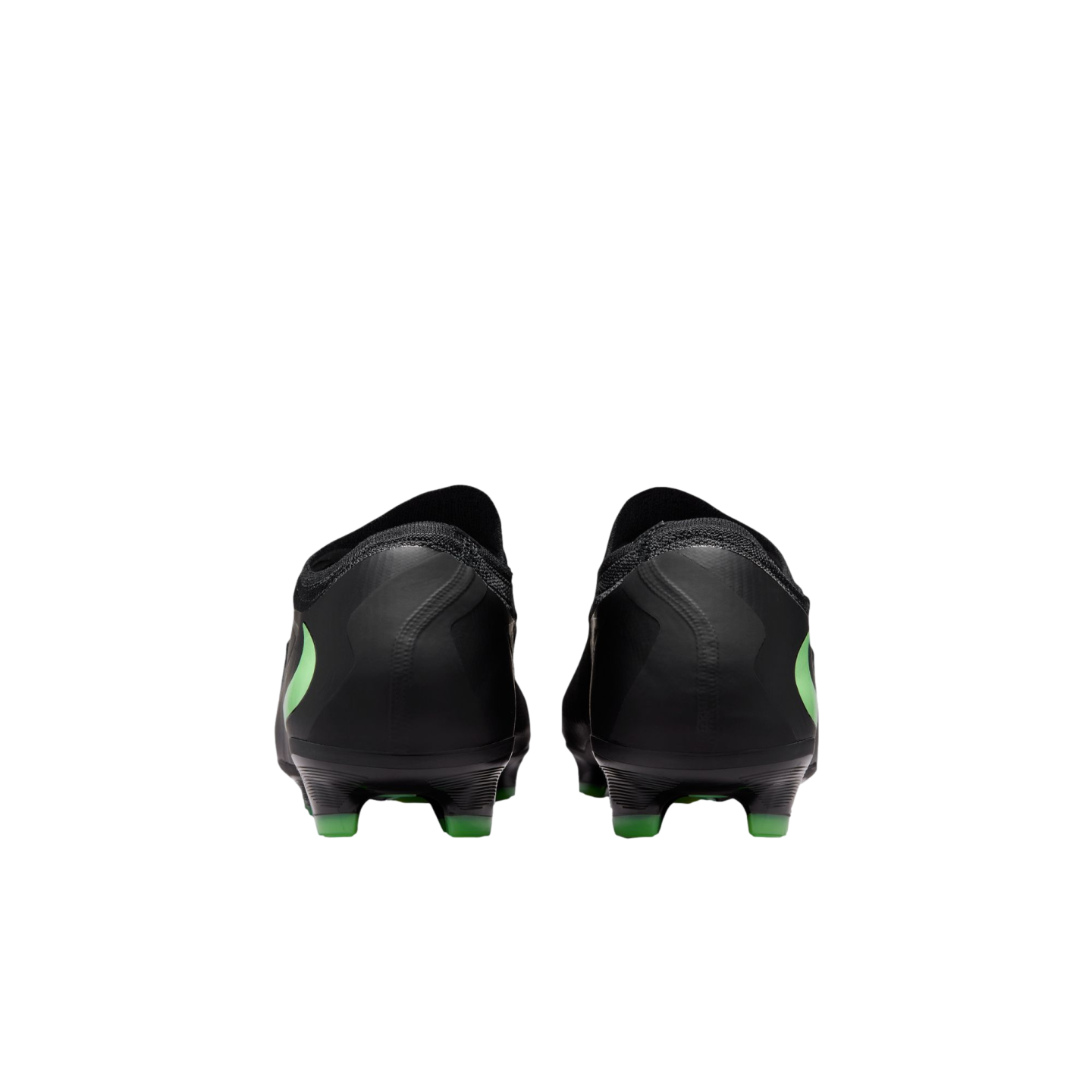 Nike Phantom 6 Low Pro Firm Ground Cleats